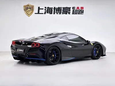 Ferrari F8