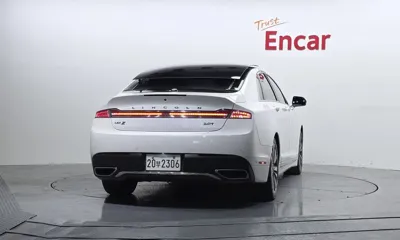 Lincoln MKZ