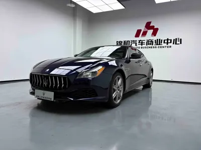 Maserati Quattroporte