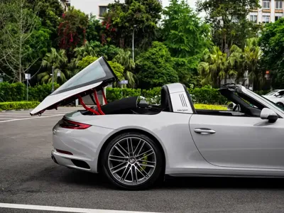 Porsche 911