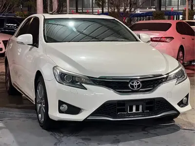 Toyota Reiz