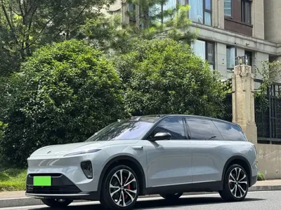 Nio ES8