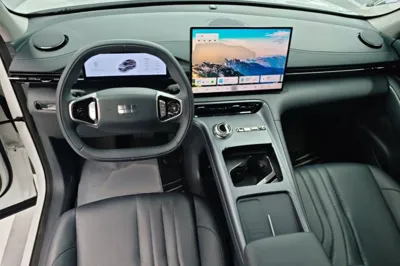 Geely Galaxy E5
