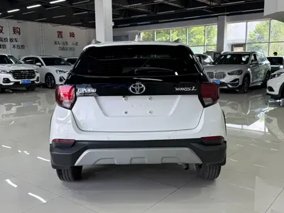Toyota Yaris L