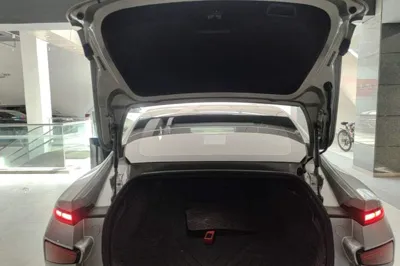 Xpeng P7
