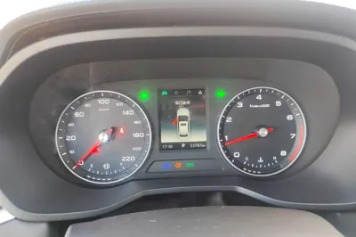 Roewe i5