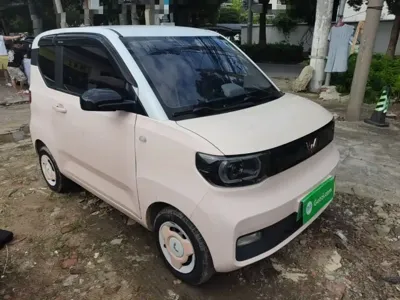 Wuling MINIEV