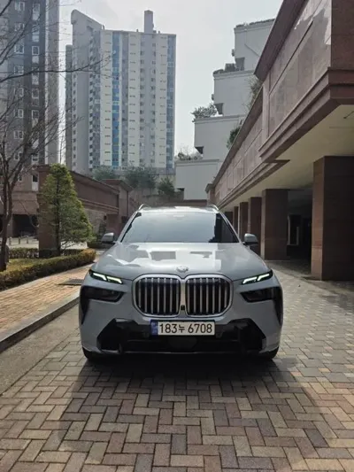 BMW X7