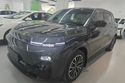 Leapmotor B10