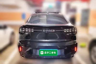 Lynk & Co 05