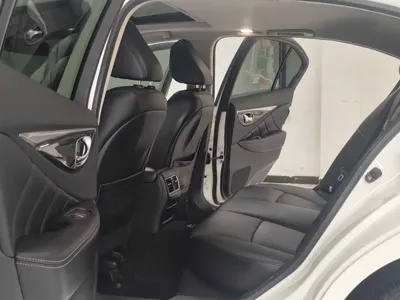 Infiniti Q50L