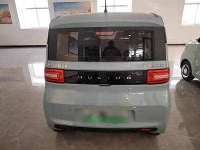 Wuling MINIEV