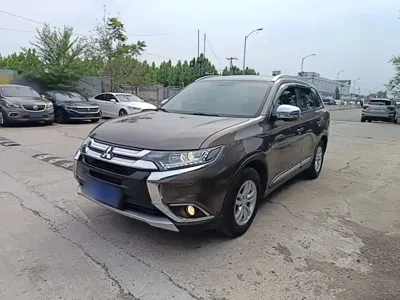 Mitsubishi Outlander (Import)