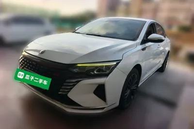 Dongfeng Aeolus Yixuan MAX