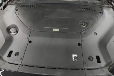 Nio ES8
