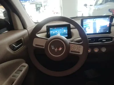 Wuling MINIEV
