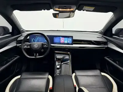 MG MG5 Scorpio