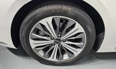 Kia K8
