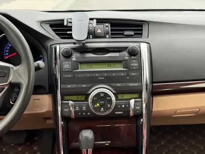 Toyota Reiz