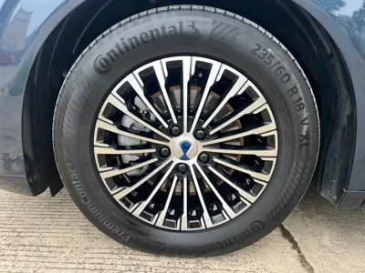 Denza Denza D9