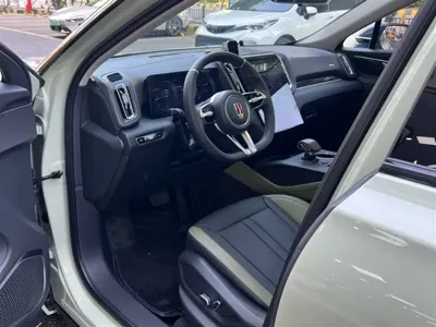 Hongqi Hongqi HS3