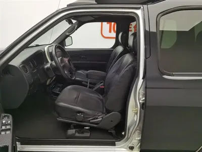 Nissan Paladin