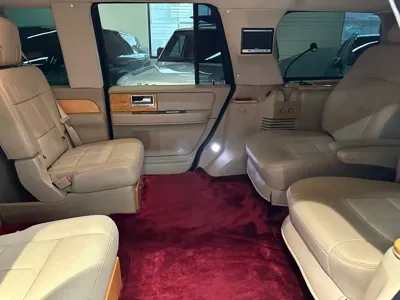 Lincoln Navigator