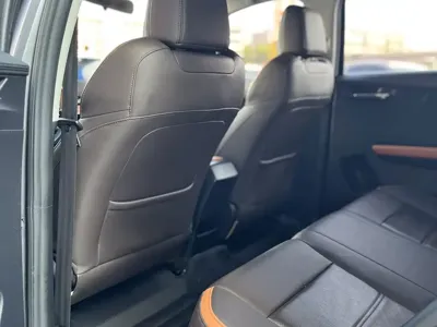 BYD e2