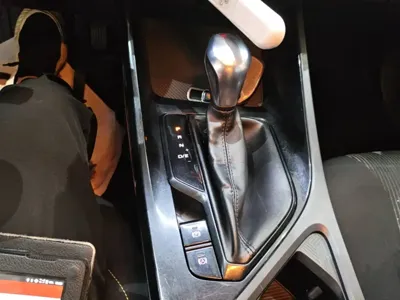 Roewe i5