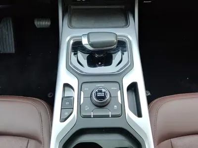 Geely Haoyue