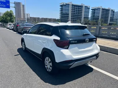 Toyota Yaris L