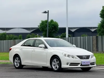Toyota Reiz