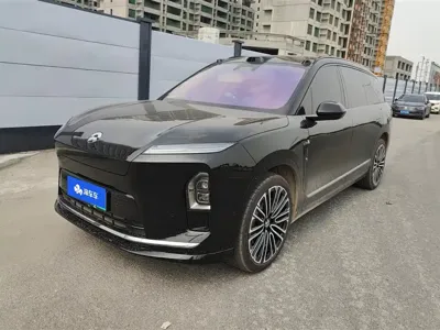 Nio ES8