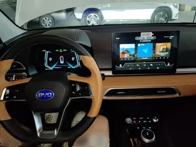 BYD e2