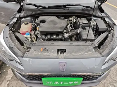 Roewe i5