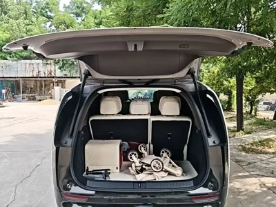 Li Auto Li MEGA