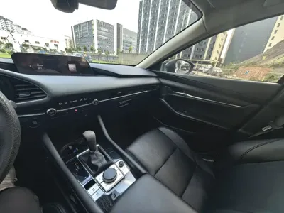 Mazda 3 Axela