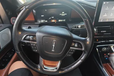 Lincoln Navigator