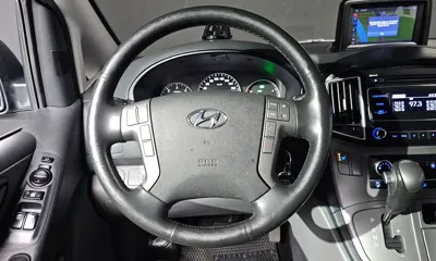 Hyundai Starex