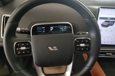 Li Auto L8