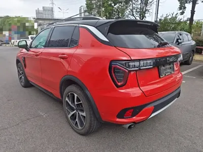 Lynk & Co 01