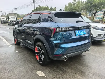 Lynk & Co 06