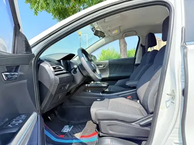BYD e2