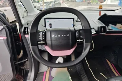 Baojun E300