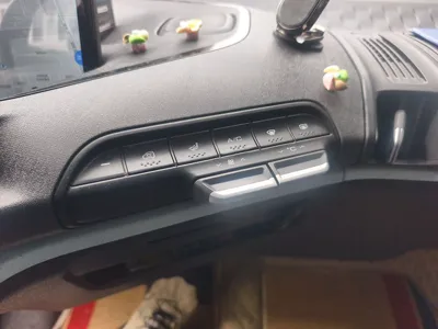 Baojun E300
