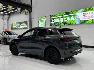 BYD e2