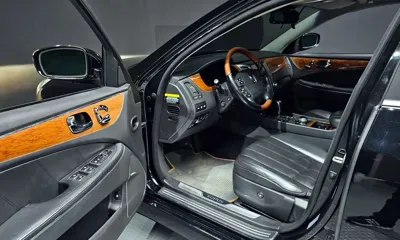 Hyundai Equus