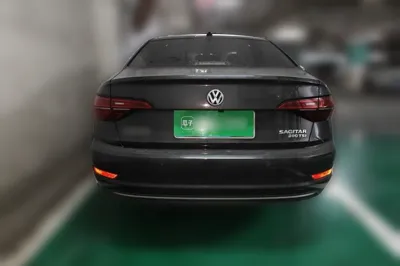 Volkswagen Sagitar