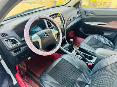 BYD F3