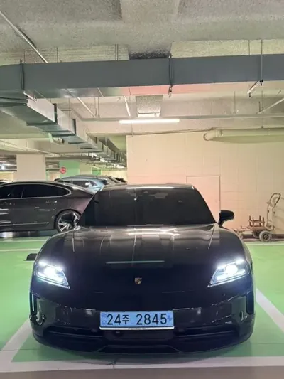 Porsche Taycan